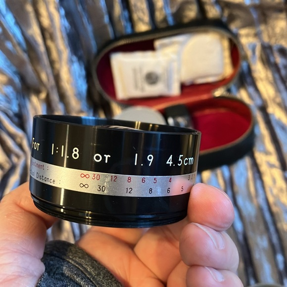 Petri 7 1.8 Camera 35mm, 2 additional Lens, & Popular fan flash reflector - Picture 10 of 15